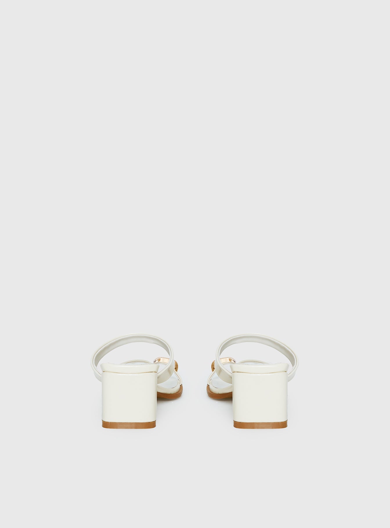 Billini Iverson Hardware Detail Heels While / Gold